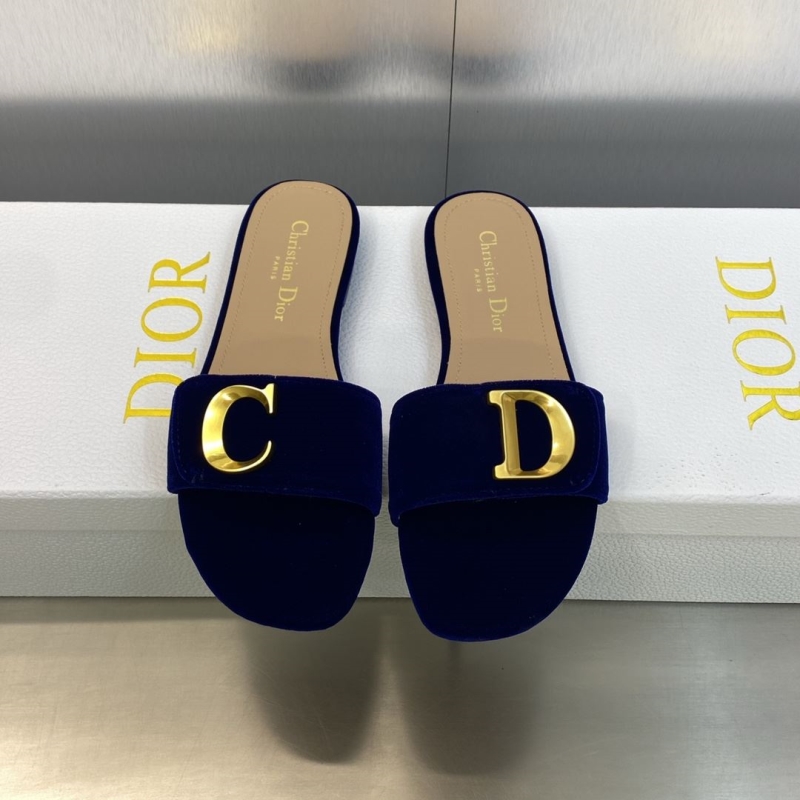 ch**an D*or slippers